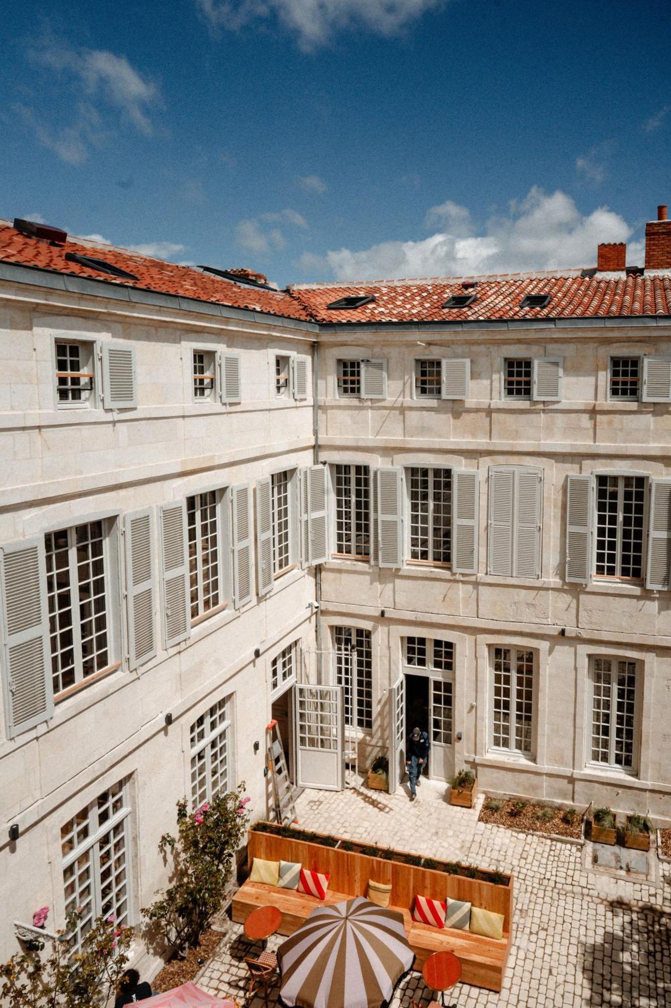 Central Hostel La Rochelle Centre Exterior photo